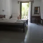 Amalia Aparthotel 2*