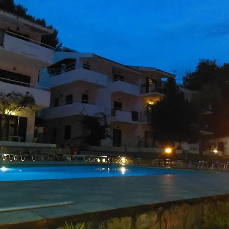 Amalia 2* Koukounaries