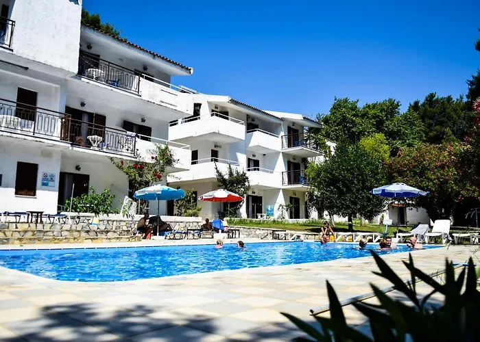 Amalia 2* كوكونارييس