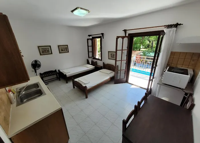 شقة فندقية Amalia 2*