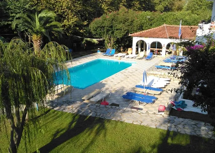 Amalia كوكونارييس