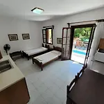 Aparthotel Amalia 2*